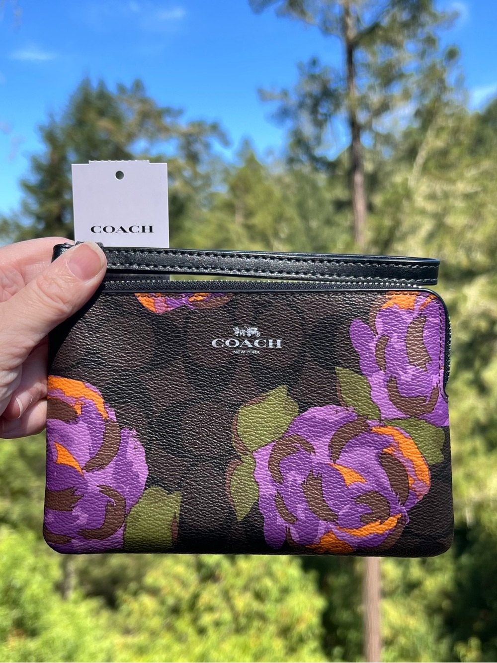 COACH Corner Zip Wristlet Wallet Signature Canvas NWT